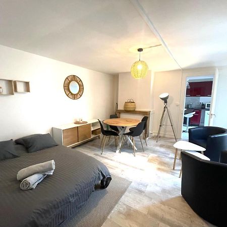 Le Victor Hugo Appartement Besançon Buitenkant foto