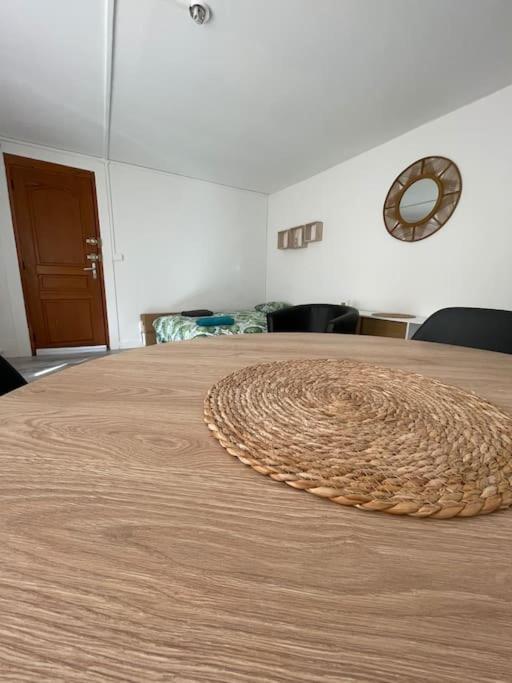 Le Victor Hugo Appartement Besançon Buitenkant foto